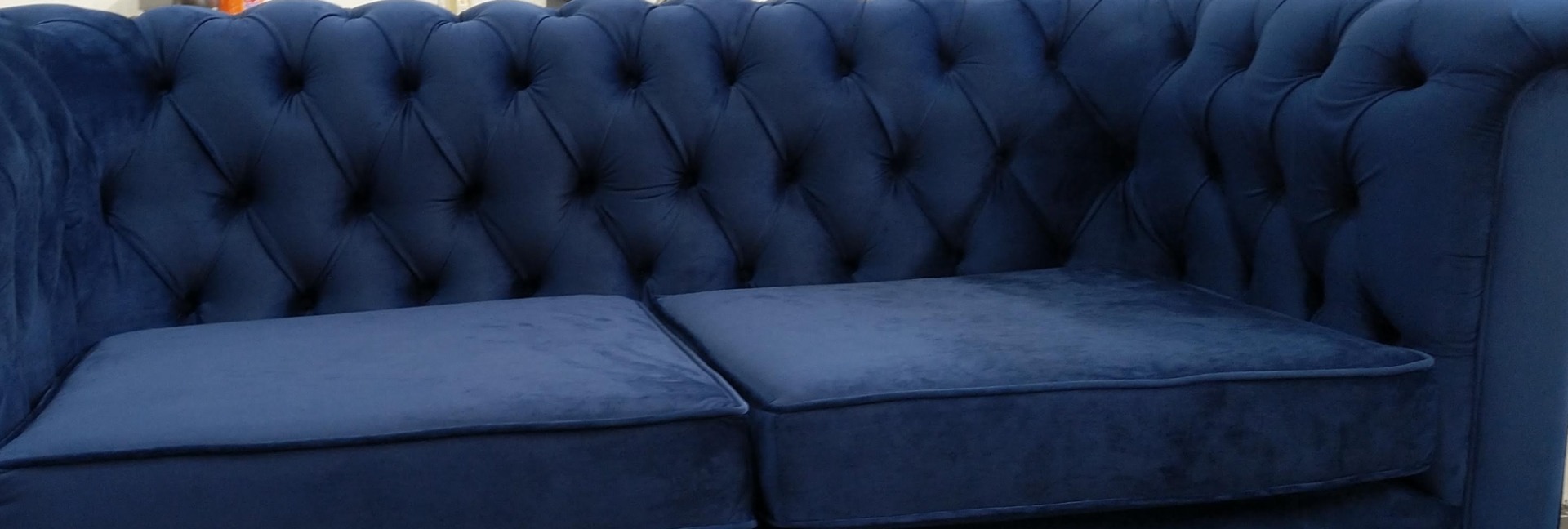 Teal sofa setting